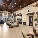 4 Bedrooms - 3 Bathrooms - Paradise Palms 8881 Cp