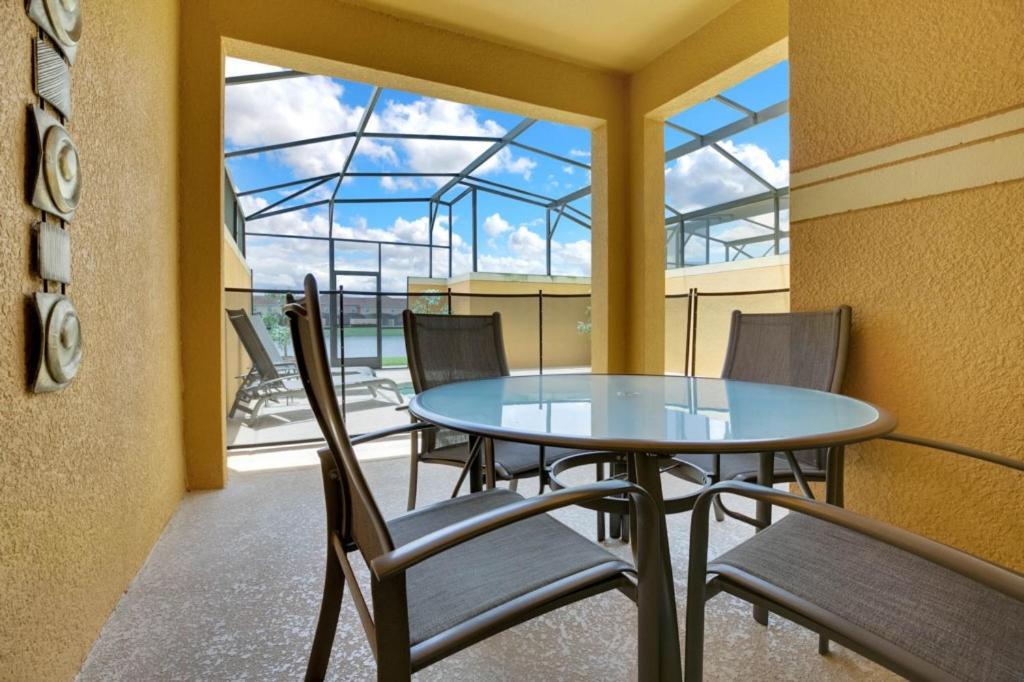 4 Bedrooms - 3 Bathrooms - Paradise Palms 8881 Cp Casa de férias *